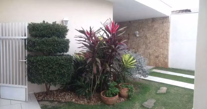 Casa com 3 quartos à venda no Jardim São Paulo, Americana 