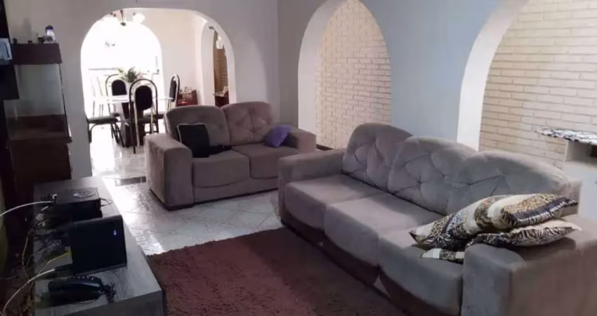 Casa com 4 quartos à venda no São Vitor, Americana 