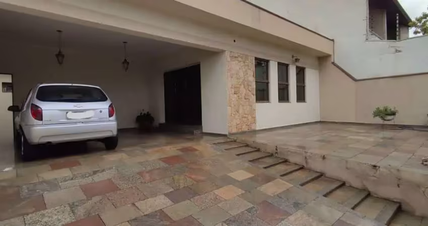 Casa com 4 quartos à venda no Jardim São Pedro, Americana 
