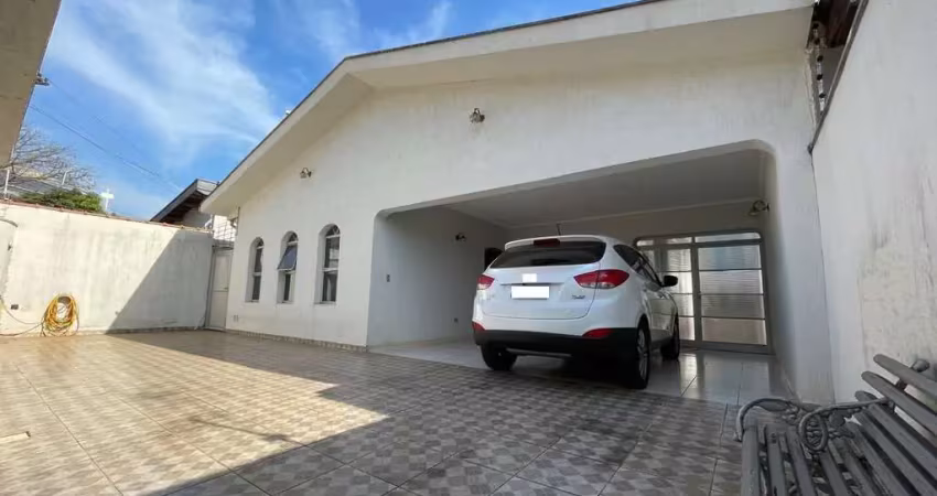 Casa com 3 quartos à venda no Jardim Glória, Americana 