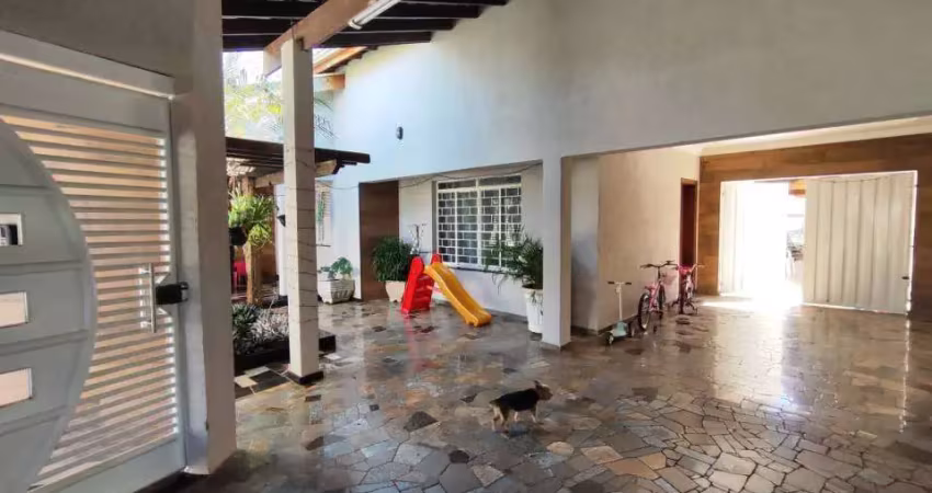 Casa com 3 quartos à venda no Parque Gramado, Americana 