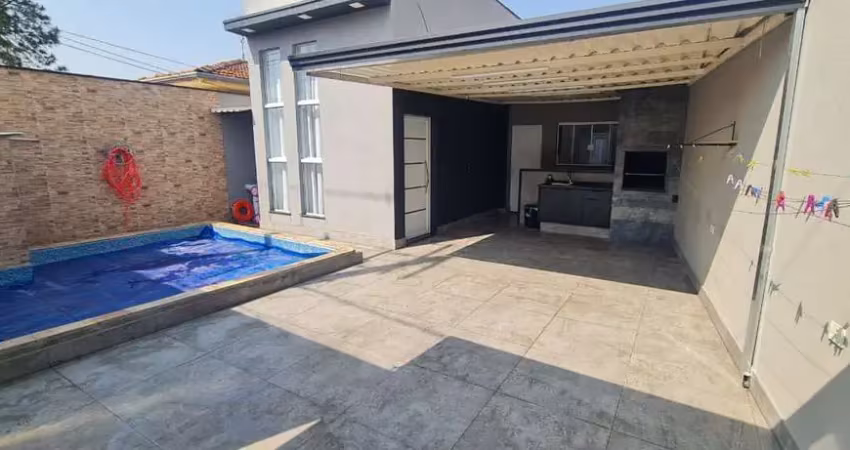 Casa com 2 quartos à venda na Vila Omar, Americana 