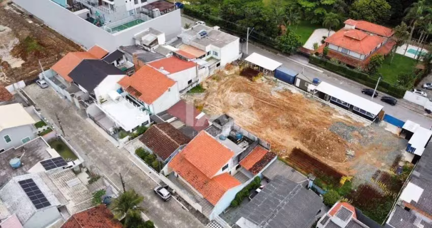 Casa à venda na Rua Inácio Rogério Kuster Nunes, 122, Balneário Santa Clara, Itajaí