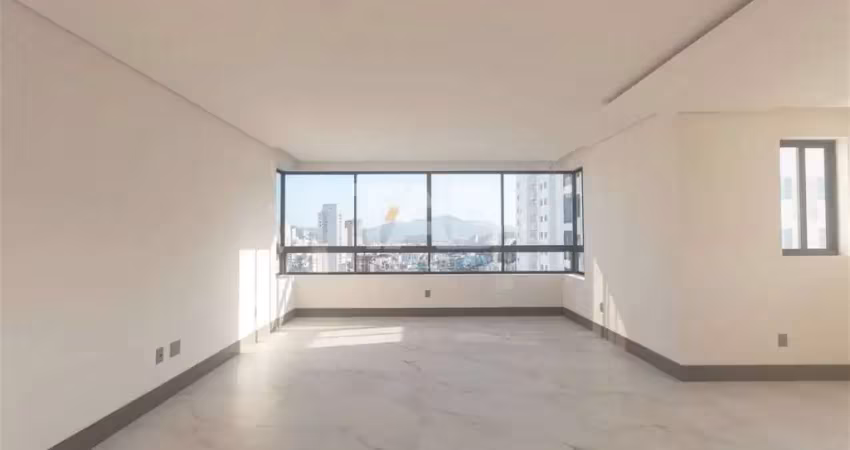 Apartamento com 3 suítes para venda no centro de balneário camboriú