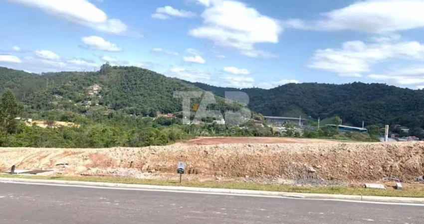 Terreno à venda na Rua Silvano Cândido da Silva Sênior, 3065, Ponta Aguda, Blumenau