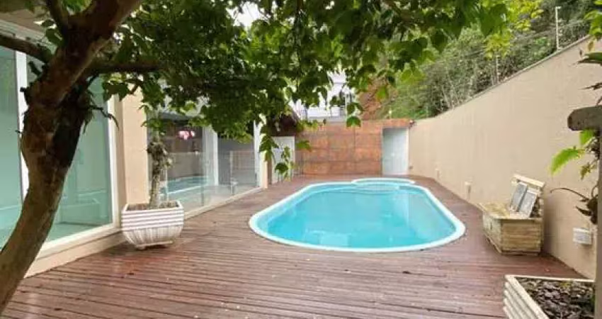 Casa com 7 quartos para alugar na Rua José de Alencar, 240, Praia dos Amores, Balneário Camboriú