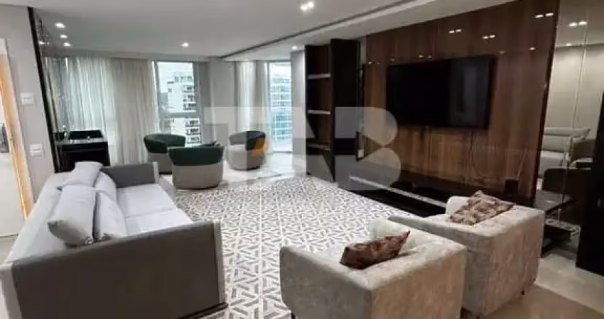 Apartamento com 4 quartos para alugar na Rua Delfim Mário Pádua Peixoto, 350, Praia Brava, Itajaí