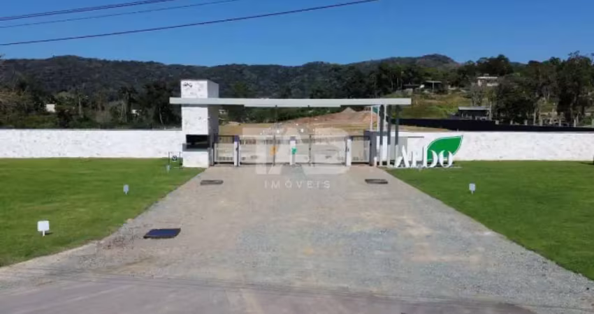Terreno à venda na Rua Felipe João Anacleto, 1800, Praia Alegre, Penha