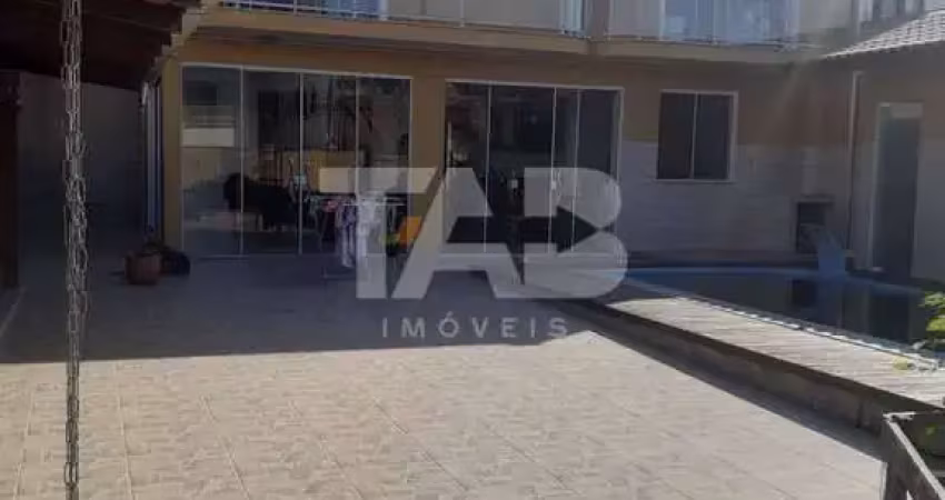 Casa com 5 quartos à venda na Rua Heitor Santos, 53, Centro, Camboriú