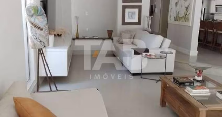 Casa para locação com 4 suítes | Praia do Estaleiro