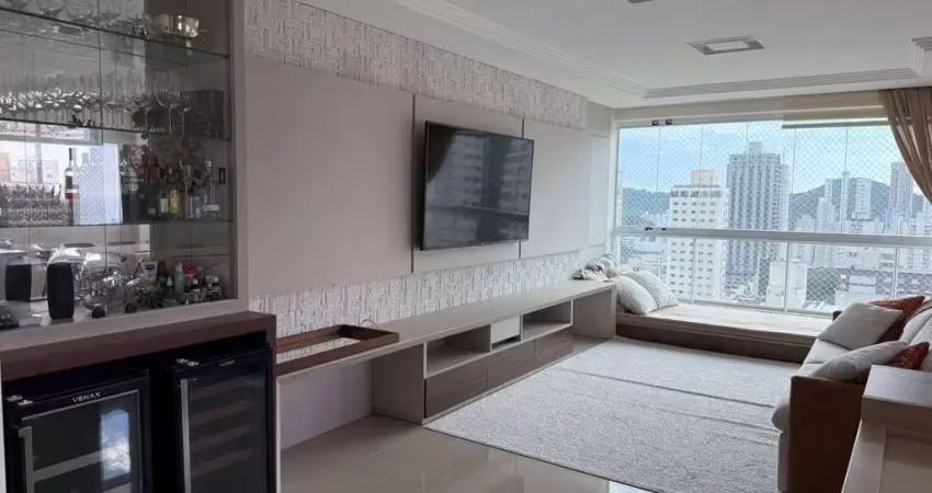 Pacoste home - apartamento com 3 suítes para locação
