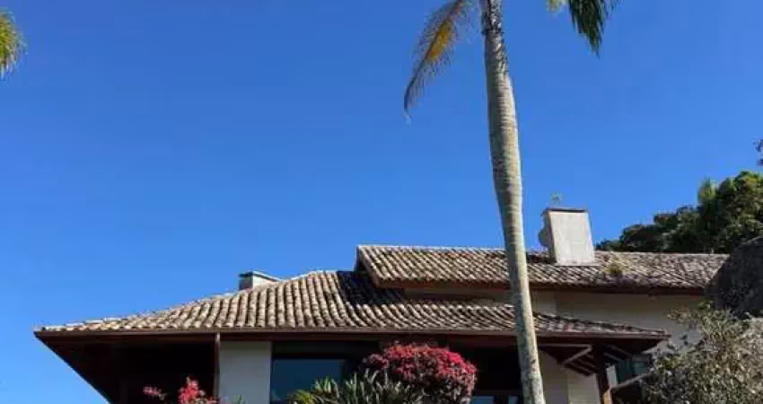 Casa em condomínio com vista mar 180° | gov. celso ramos