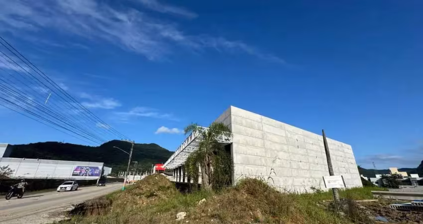 Casa comercial para alugar na Rua Antonio Lopes Gonçalves Bastos, 640, Rio Pequeno, Camboriú