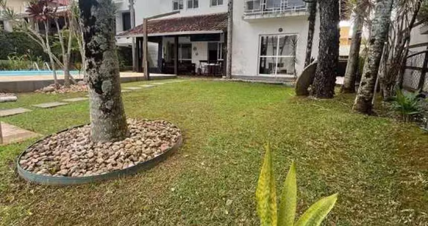 Casa à venda em condomínio fechado | balneário camboriú