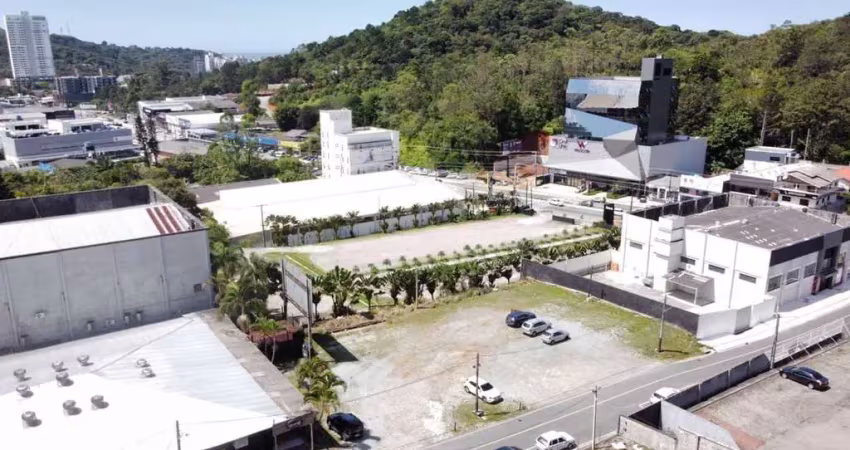 Terreno com 9.600m² à venda | ariribá, balneário camboriú