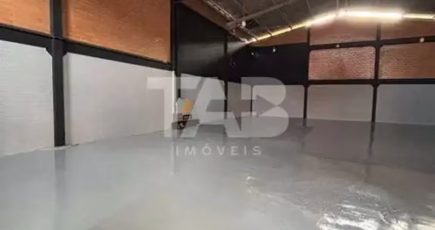 Galpão comercial com 274m² para locação em camboriú
