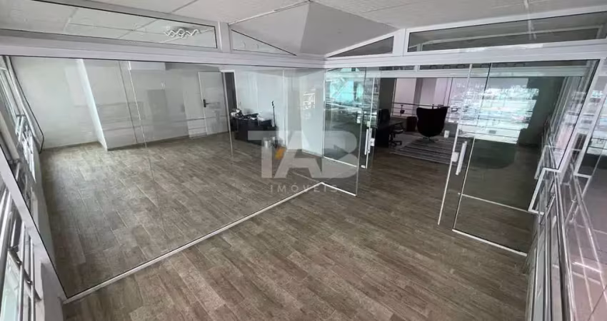 Sala comercial com 500m² para locação | praia brava
