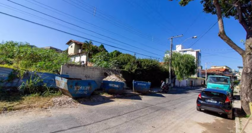 Lote / Terreno à venda em Contagem