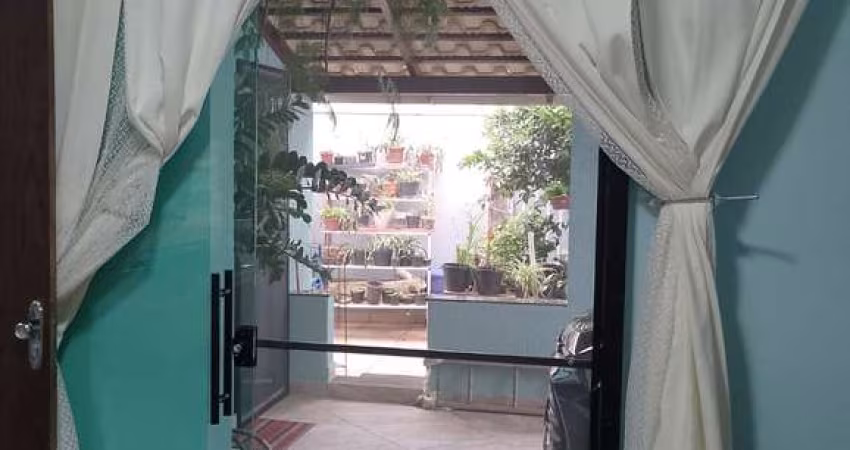Casa com 3 quartos à venda em Betim