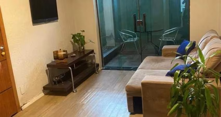 Casa com 3 quartos para alugar em Sabará
