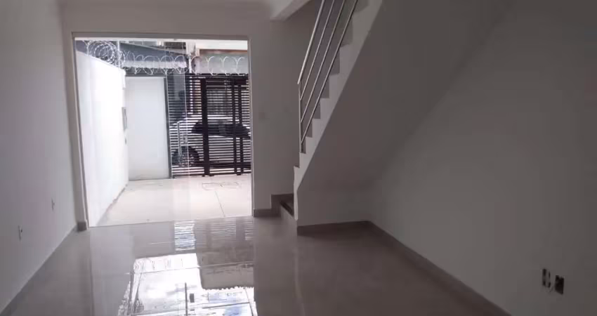 Casa com 2 quartos à venda na Rua Osasco, 88, Piratininga (Venda Nova), Belo Horizonte