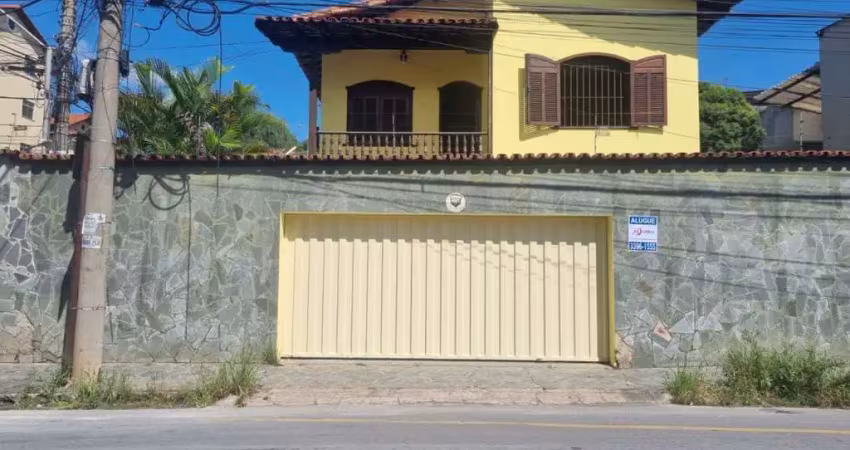 Casa com 4 quartos para alugar na Rua Monsenhor Messias, 316, Flamengo, Contagem