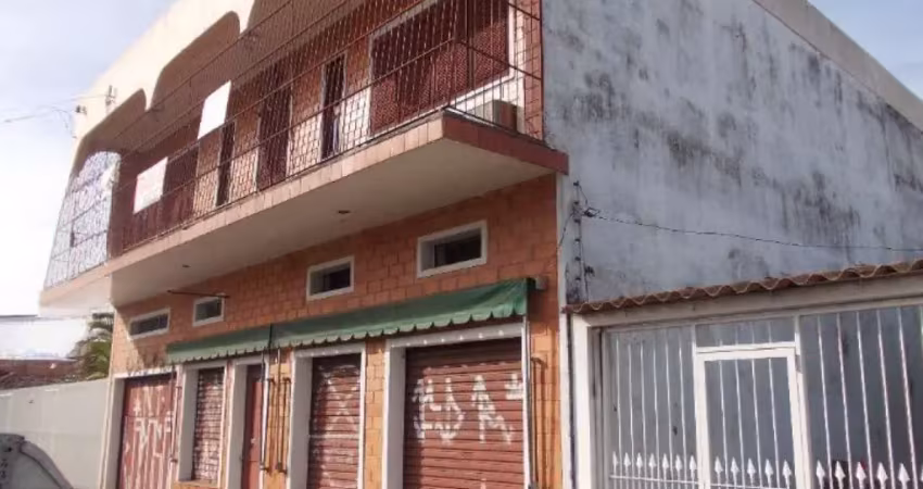 Casa com 3 quartos à venda na Rua Clóvis Pestana, 128, Vila Imbui, Cachoeirinha