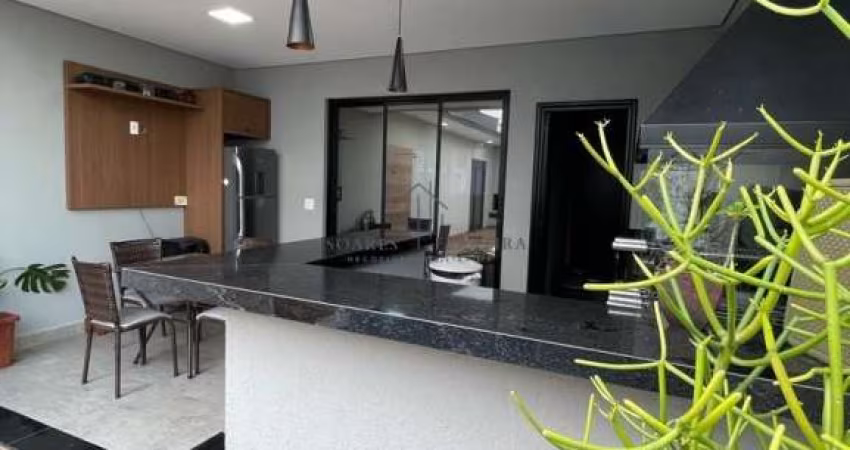 Casa Condomínio Milano, 03 suítes sendo uma com closet, cozinha e área gourmet com planejados, piscina, sala dois ambientes, Indaiatuba SP