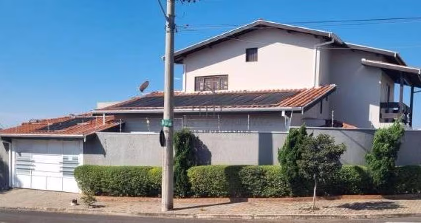Imperdível oportunidade: Casa à venda em Indaiatuba-SP, Jardim Regina, com 5 quartos, 2 suítes e 258m²!