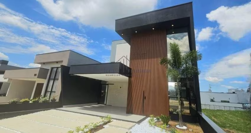 Imperdível: Casa à venda em Indaiatuba-SP, Residencial Evidências, 4 quartos, 4 suítes, 2 salas, 6 banheiros, 4 vagas, 250m²!