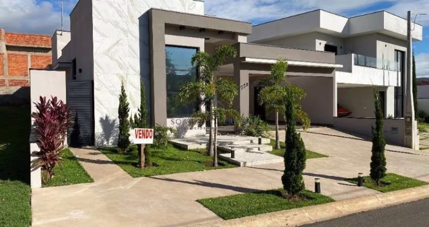 Casa de Luxo à Venda em Salto-SP, Residencial Lagos D'icaraí: 3 Quartos, 3 Suítes, 2 Salas, 4 Vagas de Garagem, 177,93 m².