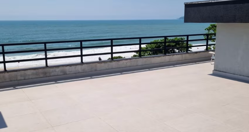 Belíssima Casa de Alto Padrão, Frente Mar em Barra Velha,