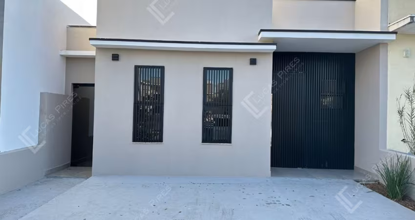 Casa com 03 quartos no Condomínio Horto Florestal