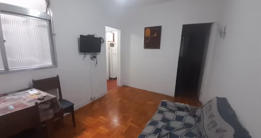 Apartamento 1 dormitório a poucos metros da praia em São Vicente