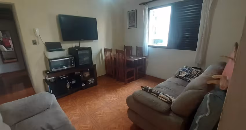 Ótimo apartamento 1 dormitório, 50 metros da av da praia em santos