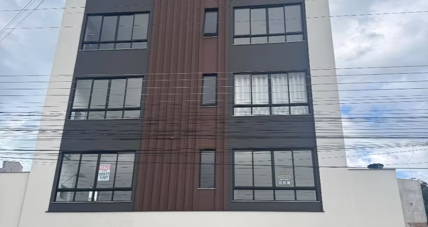 EXCELENTE APARTAMENTO A DOIS MINUTOS DE BALNEARIO CAMBORIU!