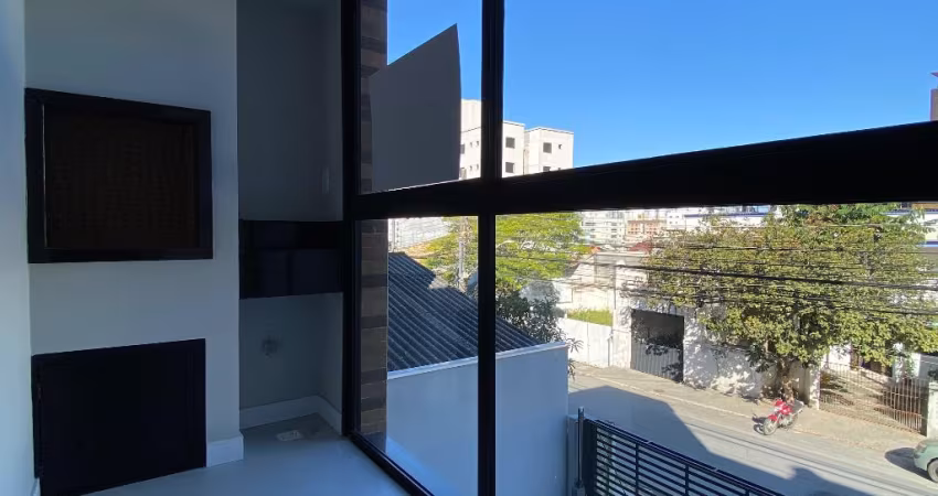 Cobertura ampla e bem localizada em Balneário Camboriú