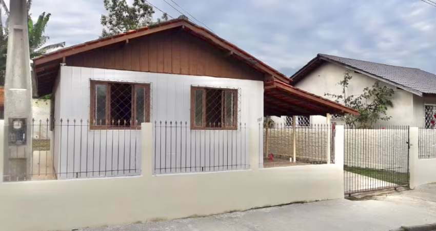 Linda casa no bairro Monte Alegre com 3 quartos