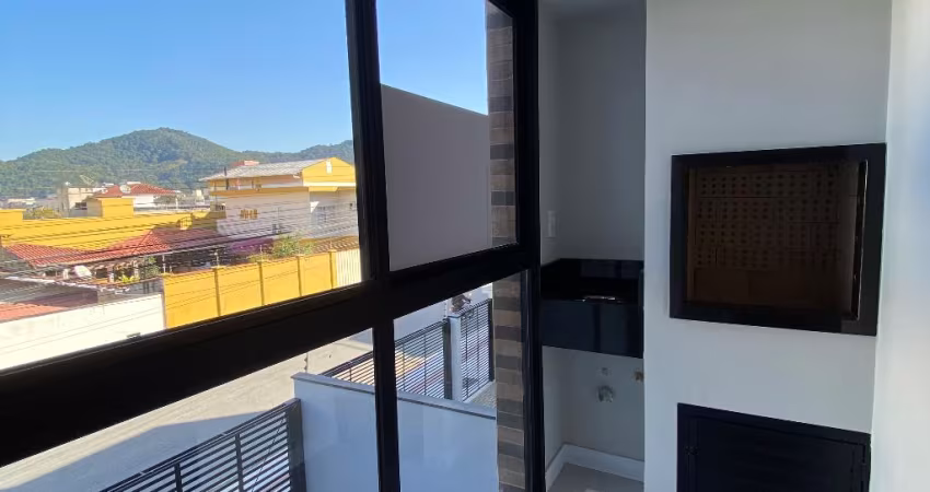 Lindo apartamento em bairro privilegiado de Balneário Camboriú