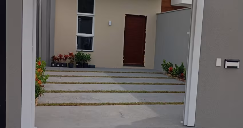 CASA COM SUITE E EM LOCAL LIVRE DE ENCHENTE!!