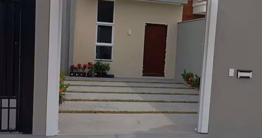 Casa em construção casa com : 02 quartos sendo 1 suíte sala cozinha lavanderia banheiro social espaço de fundos 2 vagas de garagem. casa com 75 m². entrega para fevereiro de 2025