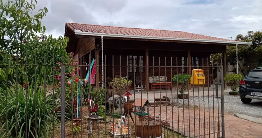 Casa a venda em camboriú com 3 quartos sendo 1 suúte no bairro centro !!