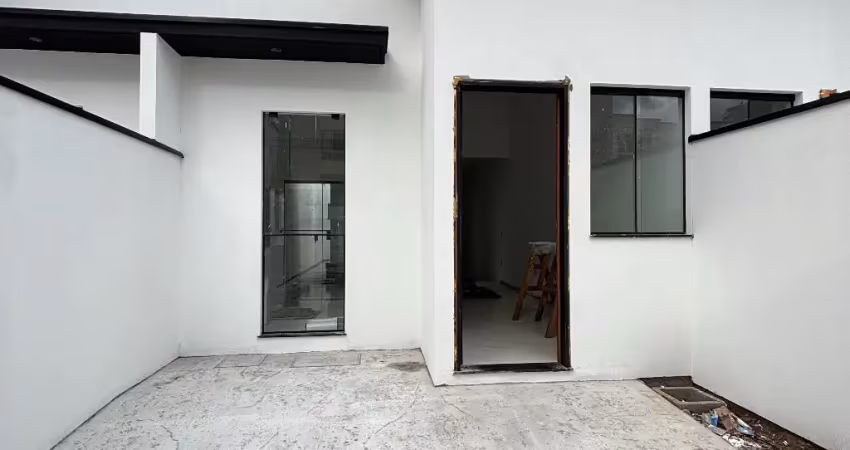 Linda casa 2 suites , pronta para morar , 98 metros construidos