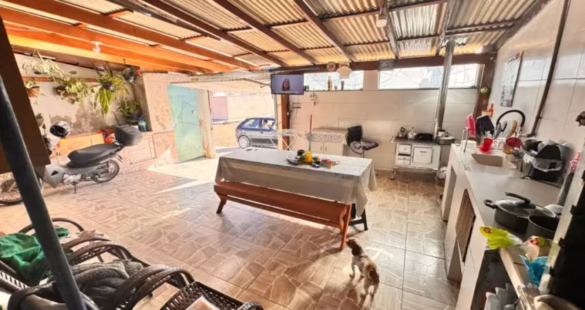 Excelente casa a venda em camboriú com 3 quartos no bairro cedros!!