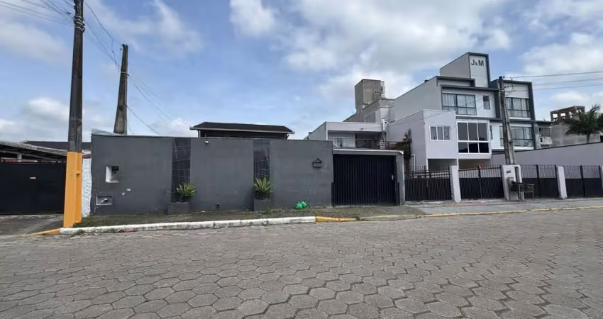 Casa com 4 quartos à venda na Rua Jerusalém , N 710, Santa Regina, Camboriú