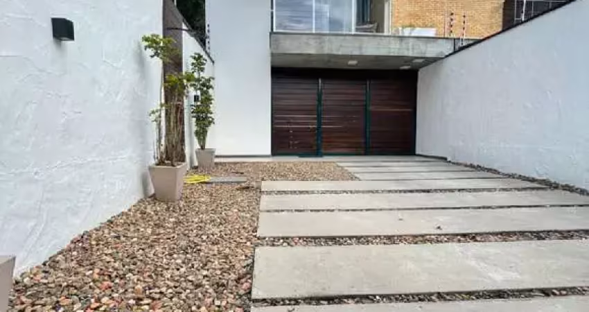 Linda casa em Piçarras