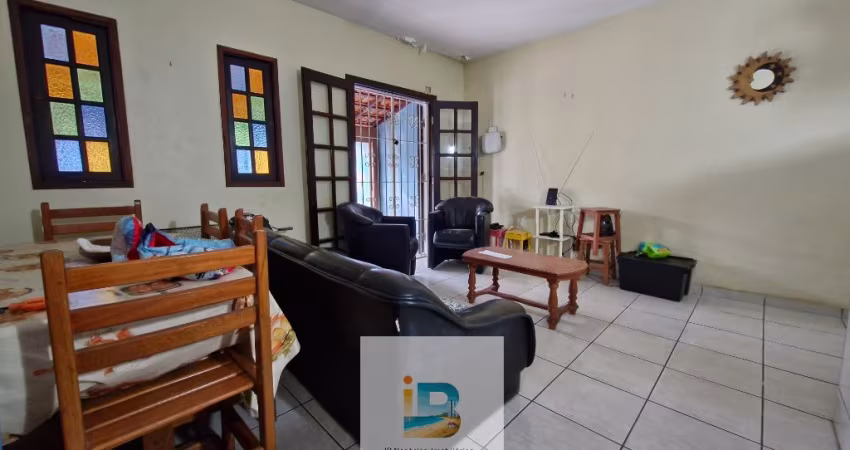 Excelente Oportunidade! Casa Térrea Geminada 2 Quartos no Centro de Bertioga.