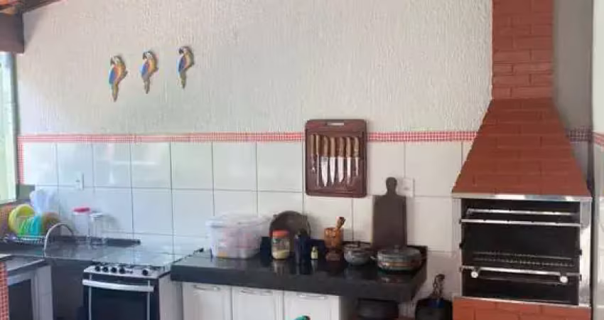 Casa em Condomínio para Venda em Uberlândia, Aclimação, 3 dormitórios, 1 suíte, 2 banheiros, 2 vagas