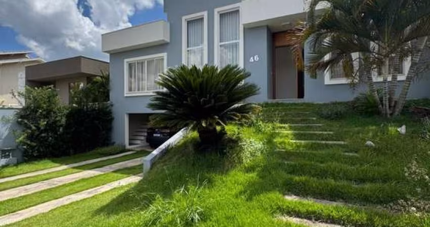 Imperdível: Casa em Condomínio de Luxo na Vila Inglesa, Indaiatuba-SP! 3 quartos, 3 suítes, 1 sala, 5 banheiros, 4 vagas, 257m²!