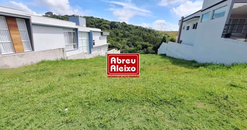 MOGI DAS CRUZES - TERRENOCOM 537 M²  NO CONDOMINIO ARUA BRISAS - TOPOGRAFIA COM SUAVE DECLIVE E FUNDOS PARA RESERVA DE ÁREA VERDE
